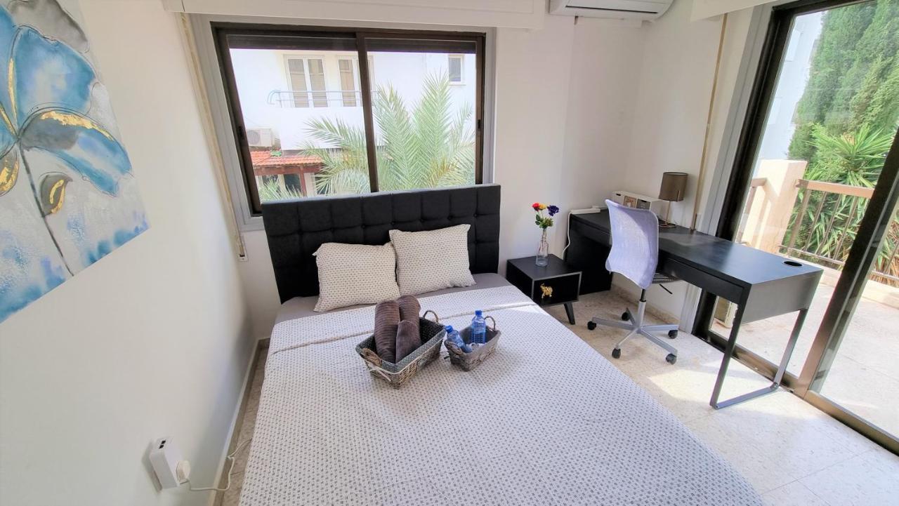 Cozy Beach Apt / 100 Mbit+ Netflix / Near Airport Ларнака Екстериор снимка