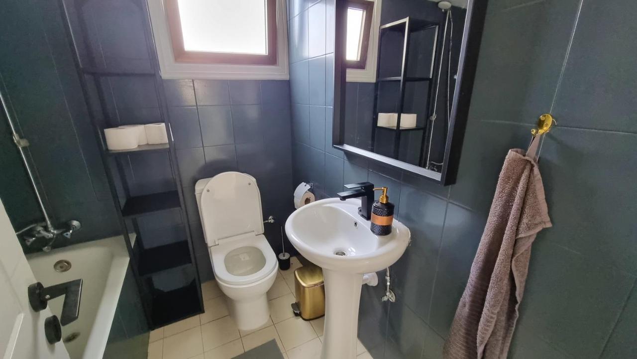 Cozy Beach Apt / 100 Mbit+ Netflix / Near Airport Ларнака Екстериор снимка